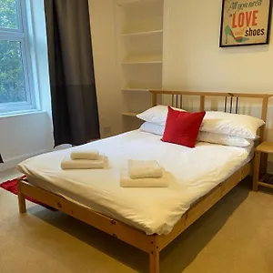Apartment At Haymarket, Edinburgh