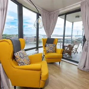 https://belfast-city2-bedroom5-guests-wifi-parking.belfasthotelsireland.com