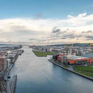 https://harbour-views-belfast.belfasthotelsireland.com