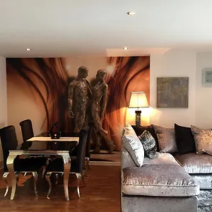 https://waterfront-apartments.cardiffhotelswales.com